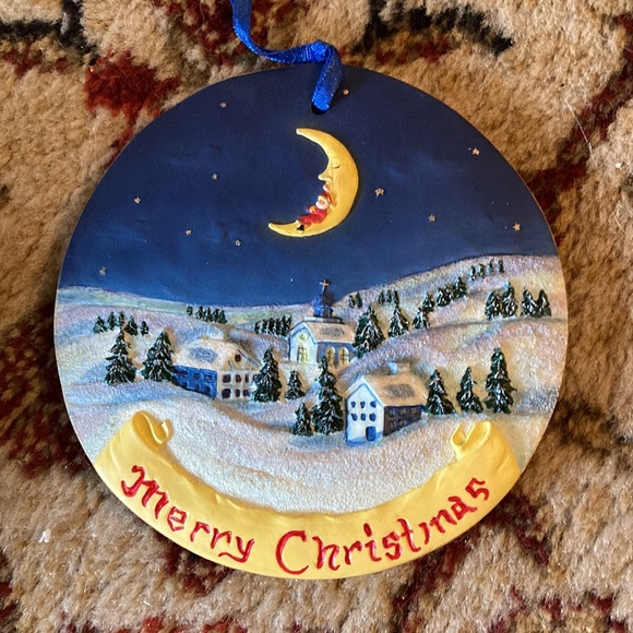 Pipka Christmas Moon Collection ornament - Picture 1 of 6